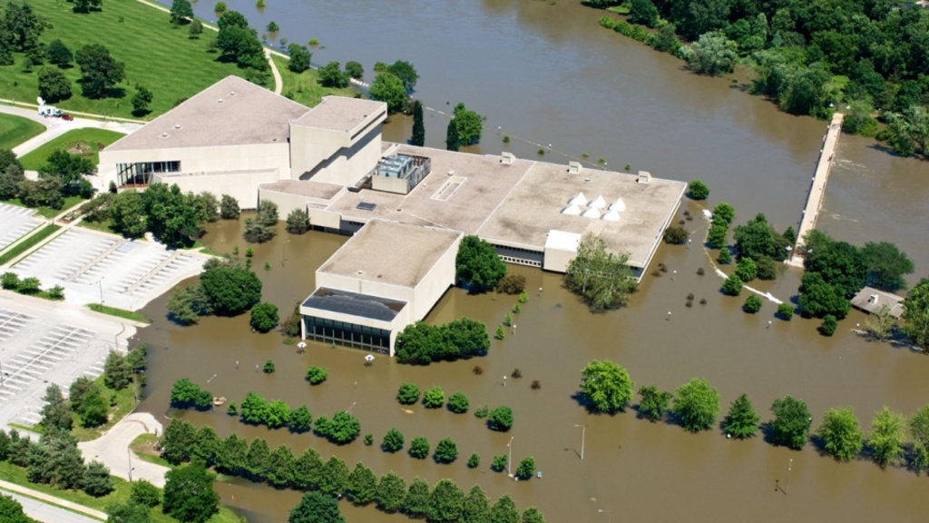 flood photo of Iowa campus